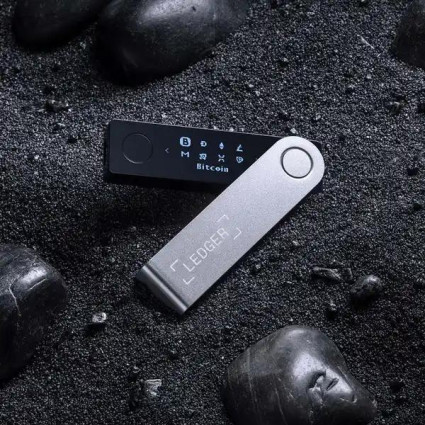 Kripto novčanik Ledger Nano X Black  - 1