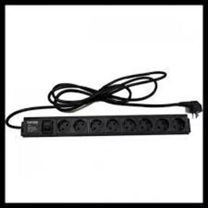  220V razvodni PDU panel 19/1U sa 8 utičnih mesta,prekidač,prenaponska---  - 1